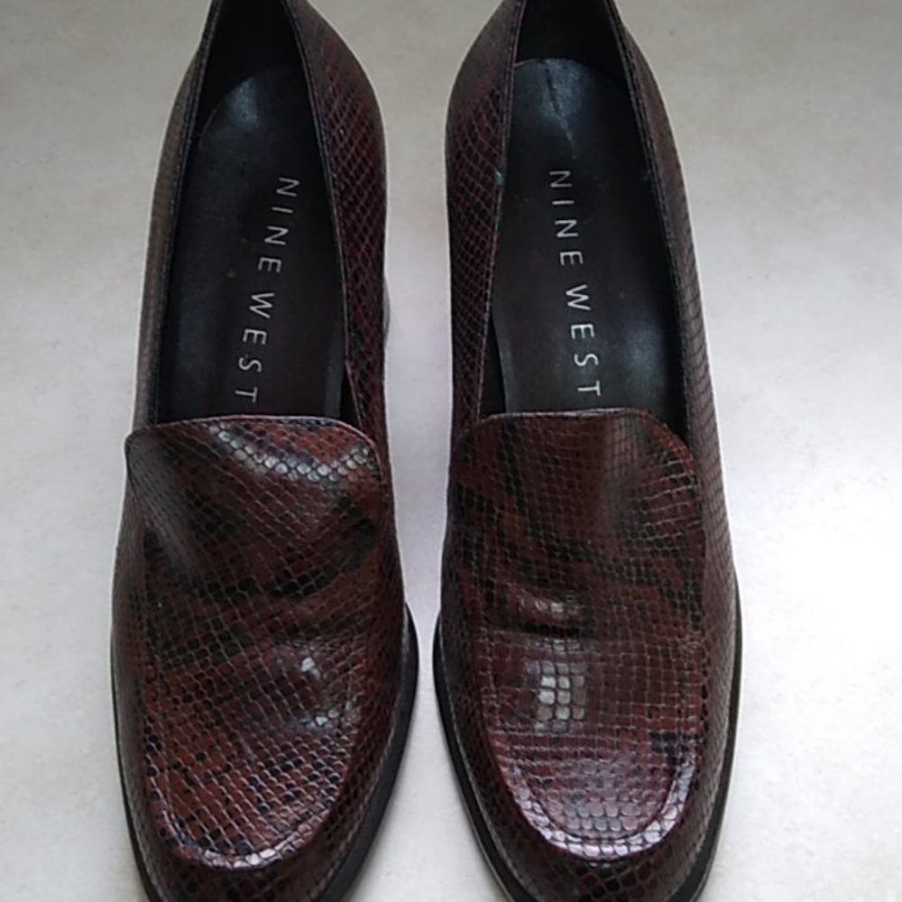 Nine West brown/black alligator heels, like new